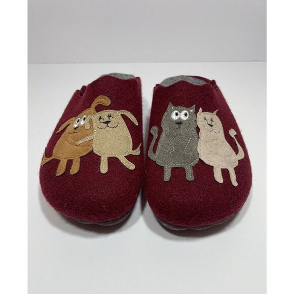 Flexus Women’s US 7.5-8 UK 38 Slide Slippers Pet Love Dogs Cats Maroon Red - Picture 2 of 10
